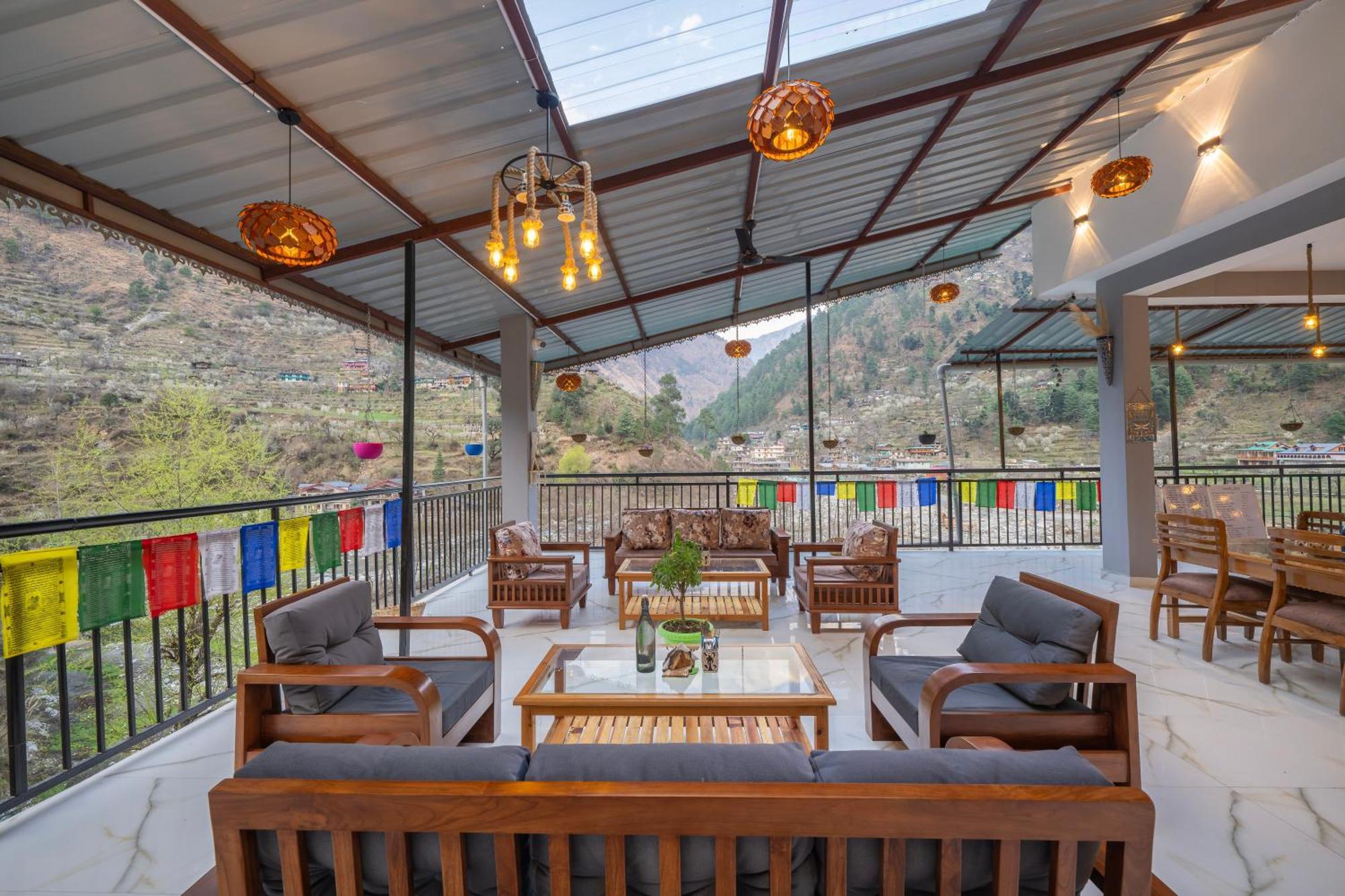 Sharda Resort-Tirthan Valley Banjār エクステリア 写真